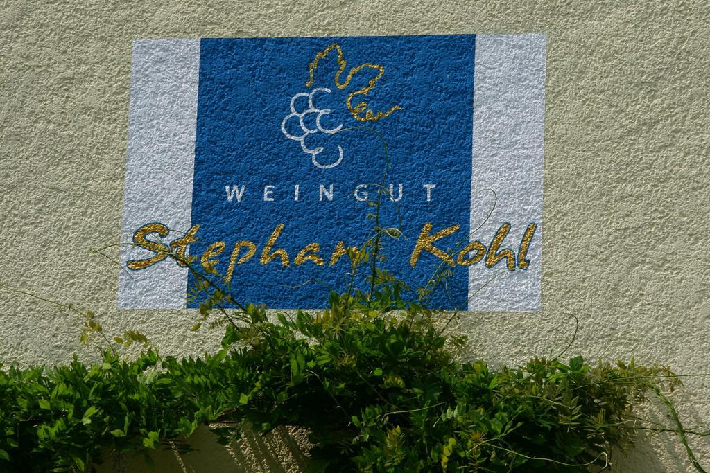 Weingut & Gaestehaus Stephan Kohl Neumagen-Dhron Exterior foto